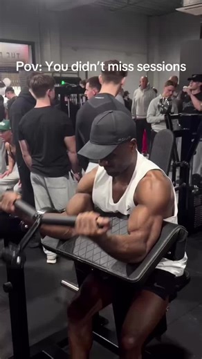 💪🏾 #biceps #gymtok #fyp #fy #fitnessevent