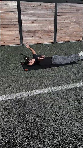 Dynamic Warm-Up vs Static Stretching | What You SHOULD Do Before a Workout!