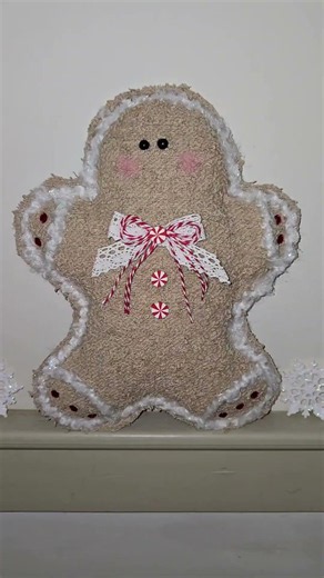 Adorable chunky gingerbread man DIY available on my page! #diy #crafting #gingerbreadcraft #easydiy