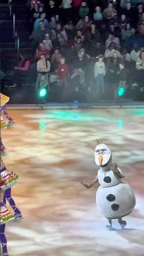 Put Me in Summer & I’ll Be a Happy Snowman! ☀️⛄ | Olaf