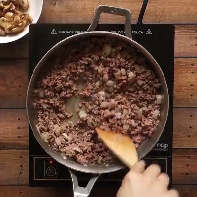 215K views · 635 reactions | 5 Super Easy and totally do-able Ground Beef Recipes your family will love! FIND RECIPES HERE: https://iwashyoudry.com/super-easy-ground-beef-recipes/ | I Wash... You Dry | Facebook