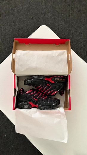 Nike Air Max Plus 🏎️ #sneakers #kick #NIKE #fashionshoes #openbox #fyp #fouryou