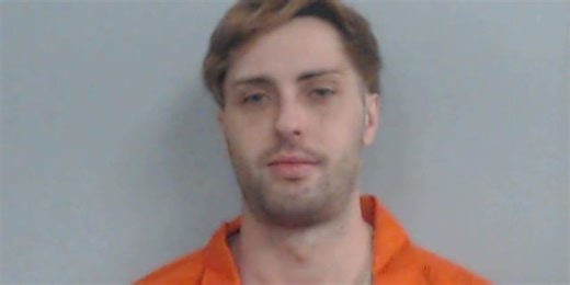 Man accused of using master key to steal from Lexington hotel rooms