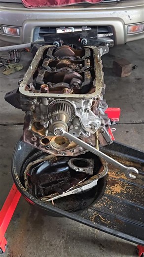 Tritontruck Repairinc on Instagram: "Took the Toyota 4runner engine apart. Tech found metal on oil pick up tube and the 3 pistons were damage because of the over heating issue.😬👨‍🔧🫡 #diesel #gas #dieselrepair #repairshop #dieselrepairs #automotive #mechanic #ford #dodge #ram #peterbilt #cummins #powerstroke #international #kenworth #diesels #service #tools #technician #shop #dieseltruck #tritontruckrepair #isuzu #brakes #trucker #truckerlife #repairs #repair #truck #vermeer"