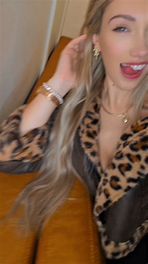 Do we like me in brown ? 🤔 | Sky Pierce