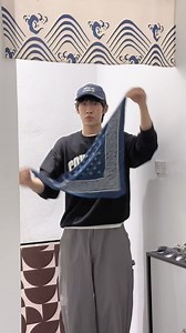 60K views · 811 reactions | 4 cách thắt khăn Bandana #fashion #fyp #hanoi #xuhuong #kìhon #retro #phoidonam #basic #outfit #GRWM #shopping #quanaonam | KÌHON RETRO | Facebook