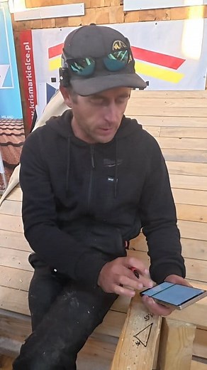 Liczymy kulawkę skośną. Kalkulator Ciesielski znajdziesz w Google Play i App Store. | Akademia Ciesielstwa - Michał Sadko