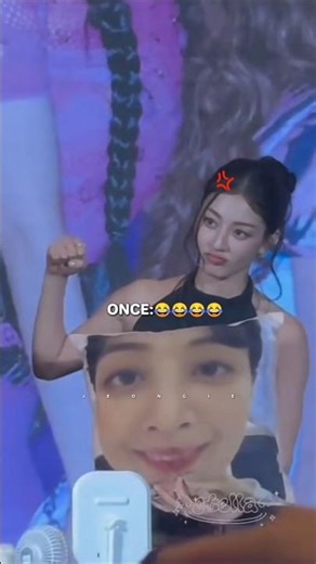 [TWICE] Jihyo received her legend meme gift from ONCE😂 #twice #jihyo #jeongyeon #tzuyu #nayeon #sana