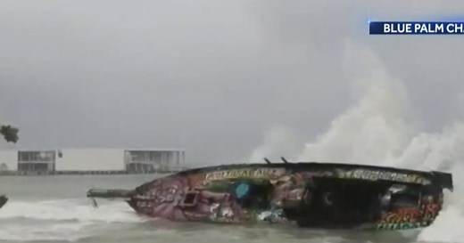 Hurricane Delta makes landfall in Mexico, takes aim for U.S.