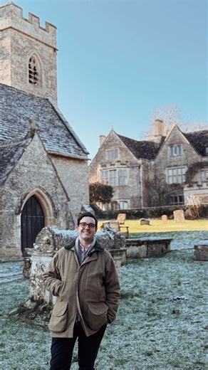 Geoff & Rory | Architectural History on Instagram: "Behind the gabled charm of Asthall Manor’s Jacobean façade lie the faded memories of the famous Mitford sisters. It was here, in the “Hons Cupboard” (laundry room), that Nancy Mitford’s wit was sharpened, where Diana and Jessica would debate the pros and cons of fascism vs communism, and where Debo would strategise about how best to make a profit from selling eggs! This was the house that incubated the sisters’ extraordinary views and habits, w