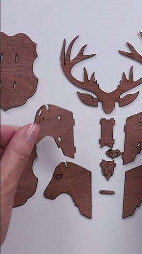 Create 3D Reindeer Ornaments with Free SVG #lasercutting #diychristmas #ornaments #crafts #diy