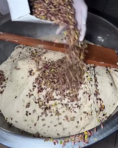 Making rich pistachio halva from scratch 😋 | MetDaan Cakes