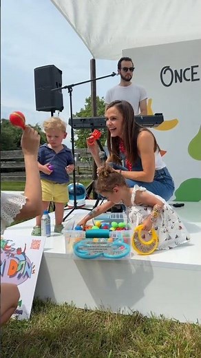 Jennifer Garner's Fun Day at Once Upon a Farm Event with Kids & Fresh Farm Activities #shorts