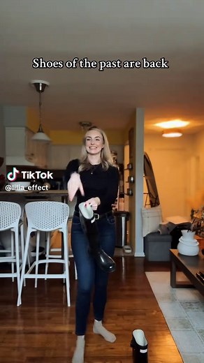 LILIA EFFECT (@lilia_effect) - Reviving Vintage Style: Hunter Liberty Rain Boots