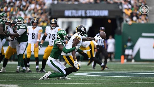 HIGHLIGHT: Metcalf's bizarre catch