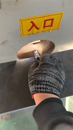 One special-shaped tube polishing