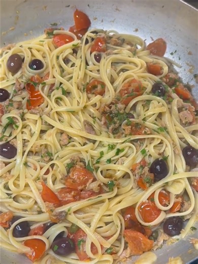 Delicious Linguini with Tuna and Black Olives Recipe