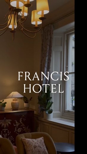 Pick your place to perch. Our lounge is open and your first welcome to the Francis Hotel. An easy feeling, warm place for locals and residents from afar to share stories and soak up our hospitality. We’ll meet you at the door, Francis Hotel. #francishotelbath #visitbath #thefrancishotel #visitwest #bathsomerset | Francis Hotel Bath