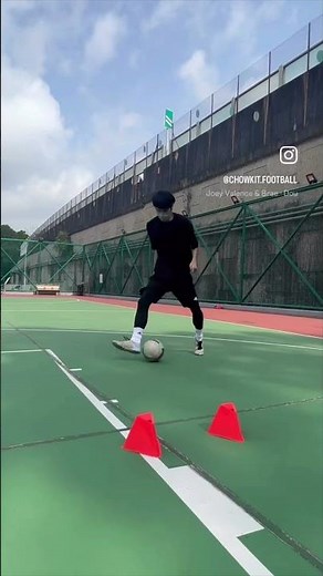 ⭐️Fake Pass Skill #soccer #soccerskills #footballshorts #football #footballskills #skills #足球