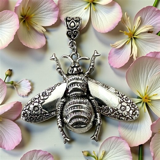 Vintage Silverware Bee Pendant: Boho Stainless Steel Chain Necklace, Jubilee - Etsy