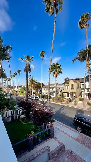 Just Renovated – Modern Coastal Living in Corona Del Mar Step into 411 Goldenrod, a freshly updated 3-bedroom + den with 1,900 sq ft of sun-filled living space. The primary suite is a serene retreat with fireplace and skylight, while a loft-style den/office adds flexible living. Just steps from beaches, dining, and parks, this home blends modern comfort with coastal convenience. For rental details, get in touch with Chad Concolino & Cary Glenn at 949-375-8195. | Main Beach Realty | Facebook