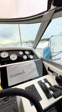 How to dock in a very Tight. This is the tightest Slip I’ve Ever Docked a 44’ Sea Ray in.