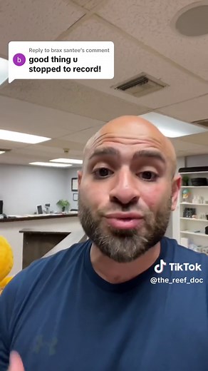 Octopus Escapes Tank to Eat Fish