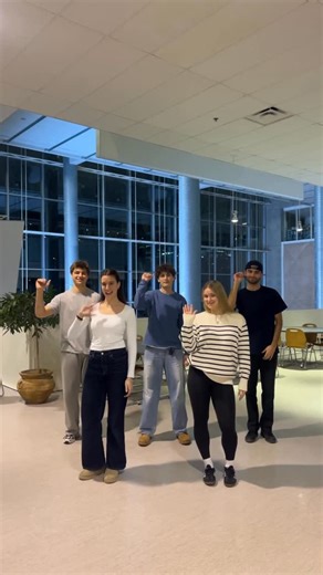 @hec_participation | @participationfsa_ulaval Voici nos moves de danse, on travaille là dessus 👀🕺🏼hâte de vous voir à la zone tampon ! #partiti #danse #hm2026... | Instagram