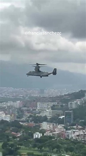 #AHORA Primeras imágenes de aeronaves Estadounidenses sobrevolando Caracas,en el simulacro de evacuación anunciado por la propia Embajada del gobierno Norteamericano