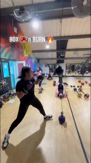 This class is a mixture of boxing ( no boxing experience necessary)& toning work 🥊💪 It runs on a Wednesday @5.30pm with myself & Kathryn. We need to see numbers increase please if you want to see it stay on the timetable 🙏 It also runs on a Thursday morning @10.15am with myself & Aaron. Thanks Deith (manager) #darlingtongym #physiquefamily #physiquehealthclub