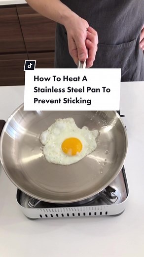 Prevent food from sticking to your stainless steel pan with this foolproof pre-heating method. #howto #stainlesssteel #cooking #Misen #tips #cookinghacks #cookingtips