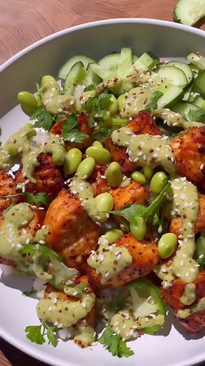 1.4M views · 21K reactions | SALMON POWER BOWL 綾 홄홣홨황홧홪환황홞홤홣홨  Let's...