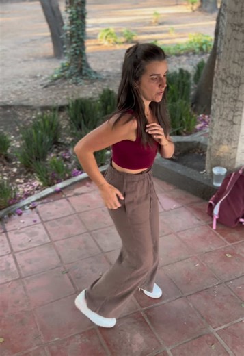 No hay atajos cuando se quiere bailar bien: la base lo es todo 🔑 Lula ya va por su clase 6 de 10 en su paquete de clases privadas y los resultados ya se están notando 💃✨ Trabajo consciente, enfoque total y construcción sólida desde la raíz 🙌 Así se ve el progreso cuando decides invertir en tu técnica, en tu baile y en tu evolución real 🔥 El proceso se respeta… y se disfruta 😉 ¿Y tú, ya estás trabajando tu base? #clasesprivadas #salsa #clasesdebailecdmx #clasesdebaile #cdmx