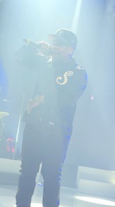 Bell Biv DeVoe doing what they do best — “Do Me!” live, smooth, and unforgettable 😎🎶 Fun fact: When New Edition took a break, BBD stepped out and created a whole new sound that shaped ’90s R&B. Witness the legacy live don’t miss the show! 🔥 | New Edition
