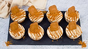 Mini cheesecake lotus: la ricetta dei dessert monoporzione da gustare freddi