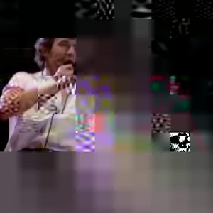 This week in 1984, Bruce Springsteen released 'Dancing In The Dark'. It went on to peak at #4, making it his first UK Top 10 single. 🕺 | Spotlight - Sony Music UK