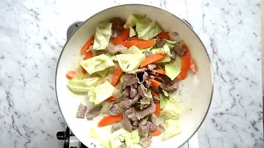 Yakisoba (Japanese Stir Fried Noodles)