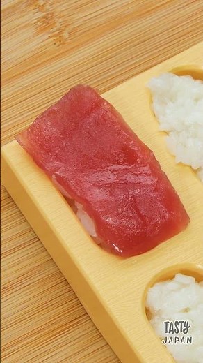 【お寿司が秒で握れる？！】「夢みたいな裏技だ♡」お家で簡単！本格寿司のレシピ / Ultimate Sushi Hack #shorts