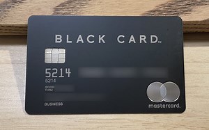 法人口座決済用ラグジュアリーカード 2024！比較・年会費・ポイント・特典を解説