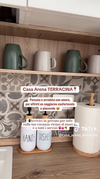 Casa Arena TERRACINA📍 Pensata con cura e arredata con amore, per accoglierti in un ambiente confortevole e rilassante ✨ Ogni dettaglio è stato scelto per farti sentire a tuo agio: 🛋️ spazi funzionali e accoglienti, 💡 ambienti luminosi, ❄️ comfort moderno… il tutto in una posizione ideale, a pochi passi dal mare e da tutto ciò che ti serve 📩 Scrivici in privato per info e prenotazioni #casaarenaterracina #visitterracina #estateitaliana #mare #traveltok #summervibes #terracina #scopriterracina