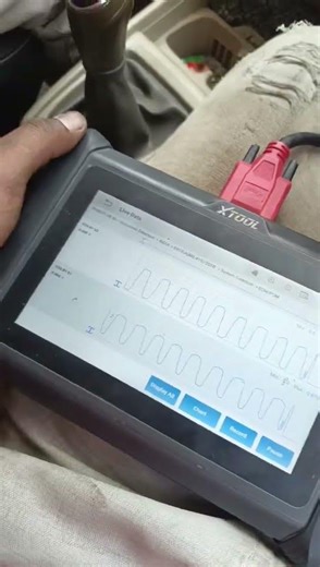 P0420 Fault Code in Suzuki Ertiga | O2 sensor 1 and 2 check | Xtool Live data check #shorts