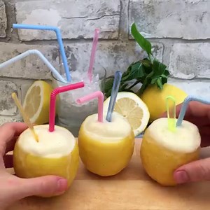 27M views · 32 reactions | Get a nice buzz with this honey & vodka lemonade slush :) | Chefclub Network Cocktails | Facebook