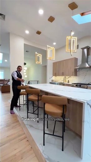 How to Choose the Best Seating for a Modern Luxury Kitchen