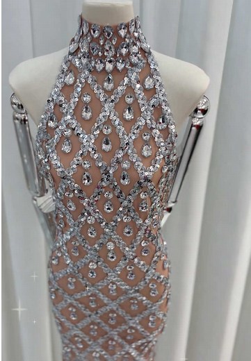 #dresses #Dress #lace #mannequin #diamondstudded #dress #skirt