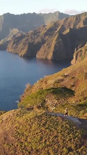 📹 @bigcapture: Best 5 spot in Fatu Hiva island, Marquesas archipelago . #fatuhiva #frenchpolynesia #marquesas #marquises #marquesasislands #polynésiefrançaise #travelreel #voyagerautrement #reelvideos #travelvideos #pacificisland #landscapecaptures #paysagemagnifique #reelvideos | Polynesian islands