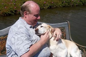 Roselle, il cane eroe che l'11 settembre portò in salvo il proprietario cieco, guidandolo per 1.463 gradini