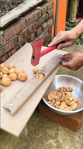 ​🧠🔨 Genius DIY Walnut Cracker | Effortless Nut Shelling Hack