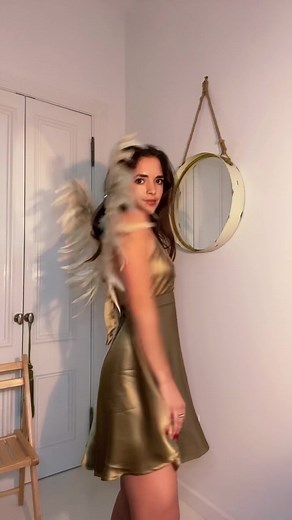 #sponsored Homemade costumes since day 1! Giving away @EverSewn sewing kits so u can make yours too! Check out my IG for more details. #ad #eversewn #