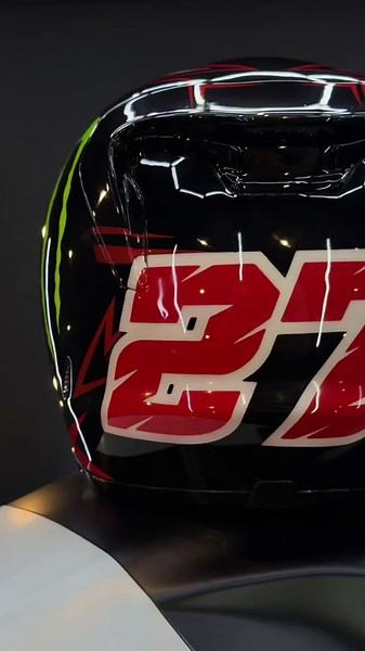 Resultado final del diseño de casco personalizado🔥