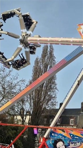 💃 La Foire du Trône 2026 avec le Free Dance ? - 100% ATTRACTIONS